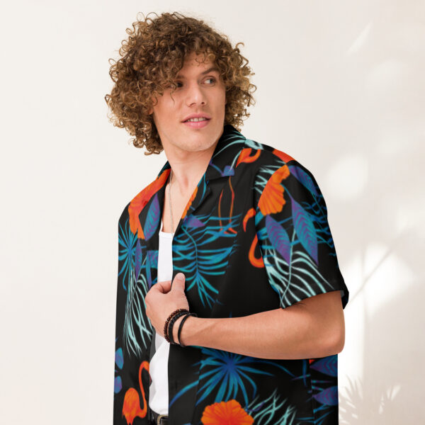 Unisex Hemd mit Knöpfen “Flamingos”
